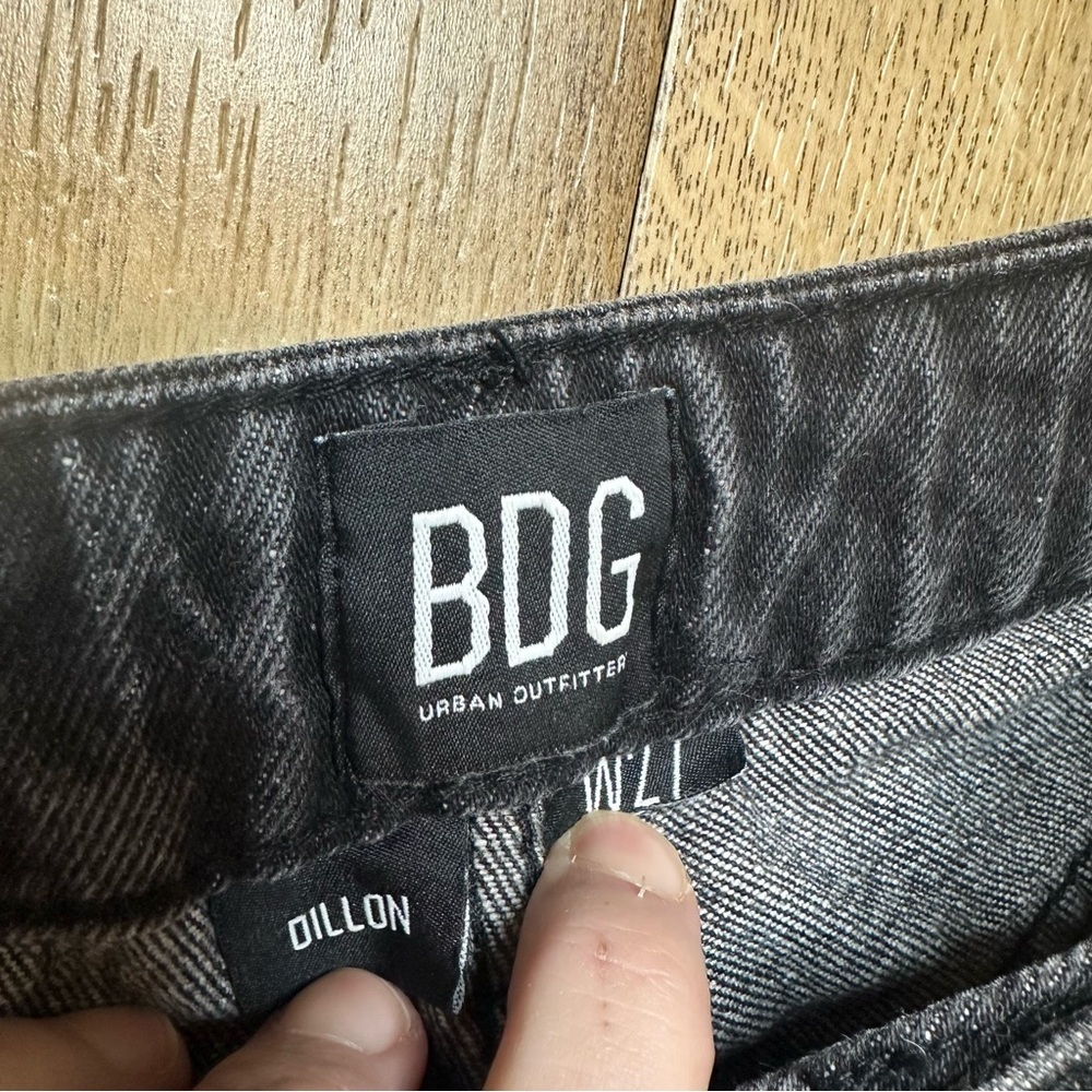 Urban Outfitters BGB Dillon Charcoal Black Relaxed Fit Jeans Size 27 - Picture 11 of 13